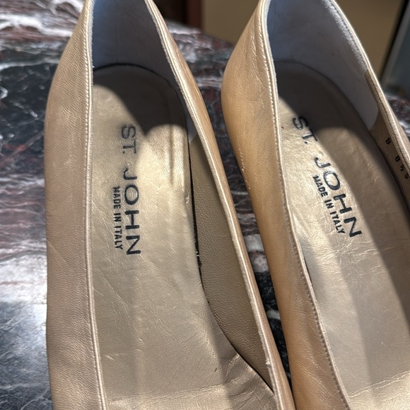 Shoes - Picture 3 of 6